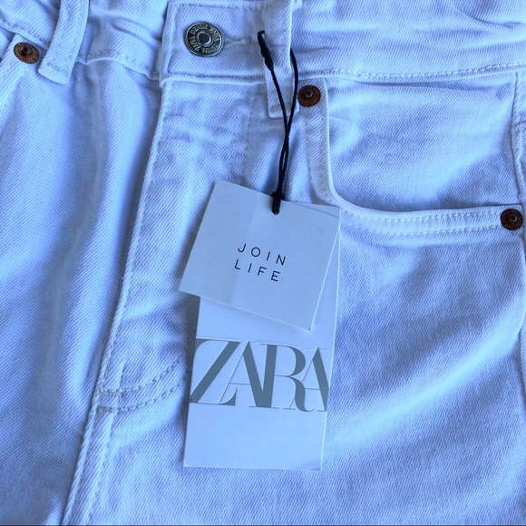 NWT // Zara White Denim Cropped Flare Jeans - Picture 2 of 8